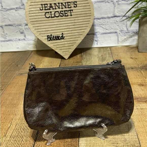 Coach Metallic Leather Pleated Medium Wristlet Clutch Silver/Pewter - Picture 2 of 14